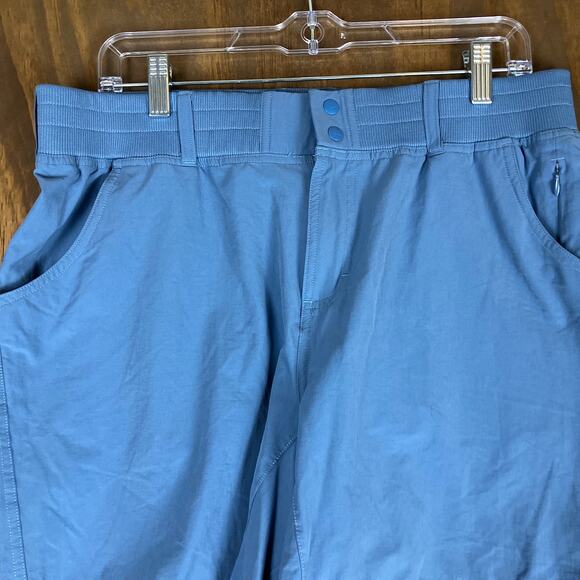 Simms Womens Shorts Sky Blue Drifter Fishing Mid Rise Outdoor Midi Stretch L - Picture 2 of 11
